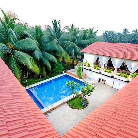Bougainvillea Hotel Alībāg Ngoại thất bức ảnh