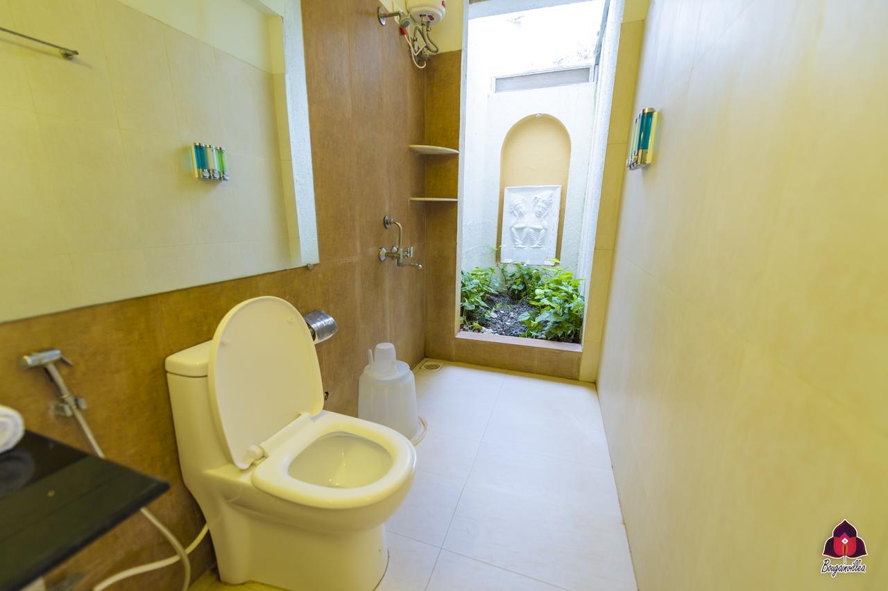 Bougainvillea Hotel Alībāg Ngoại thất bức ảnh