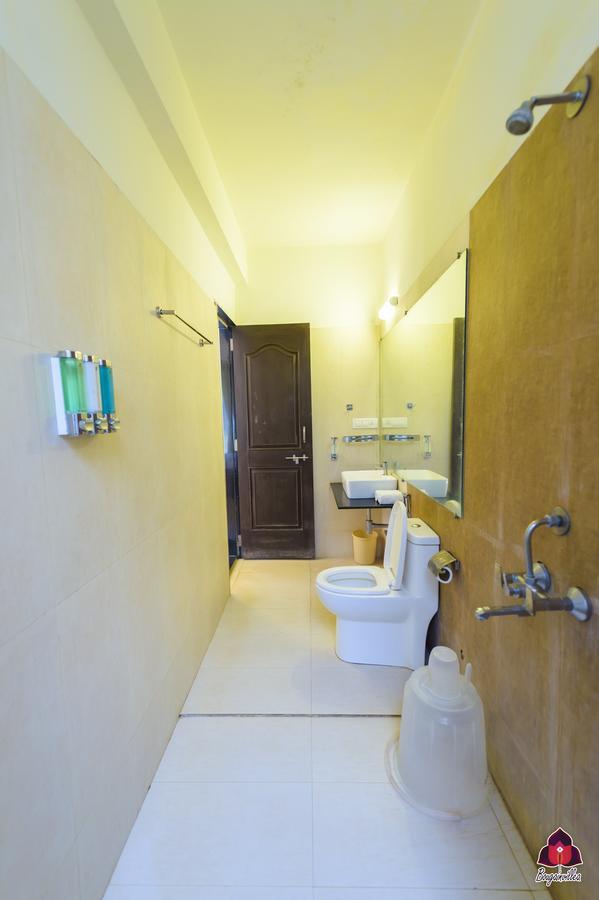 Bougainvillea Hotel Alībāg Ngoại thất bức ảnh