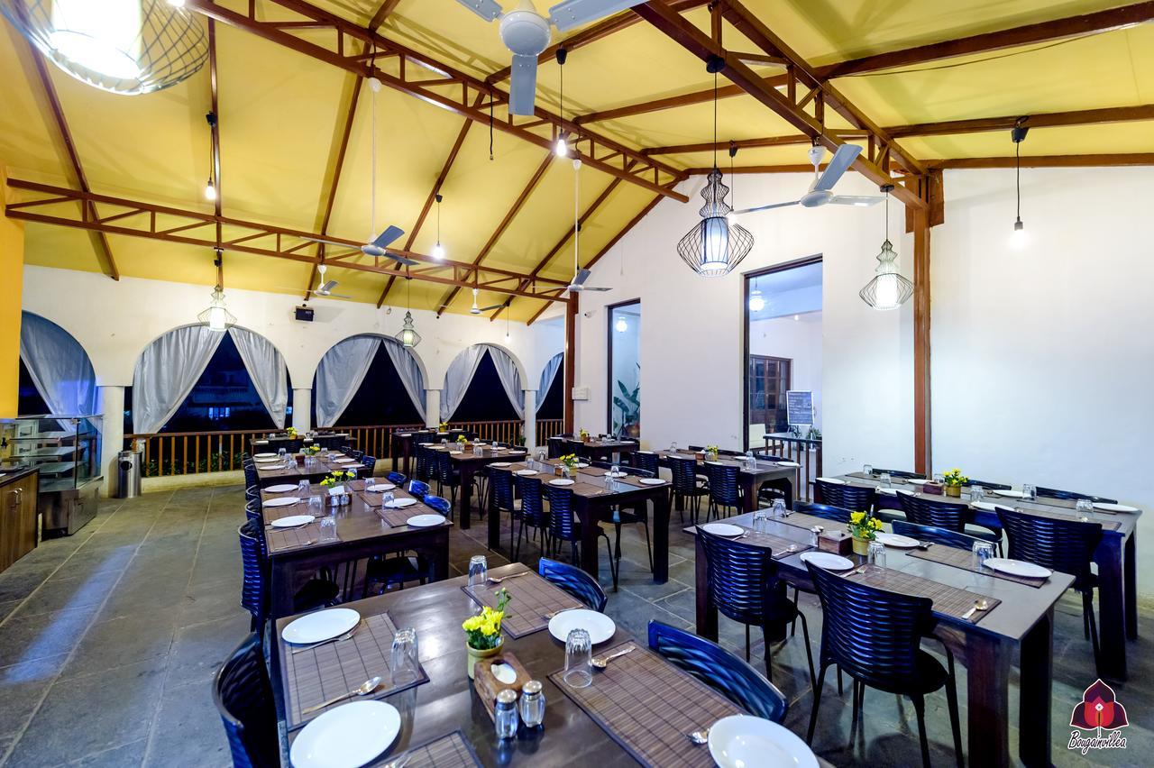 Bougainvillea Hotel Alībāg Ngoại thất bức ảnh